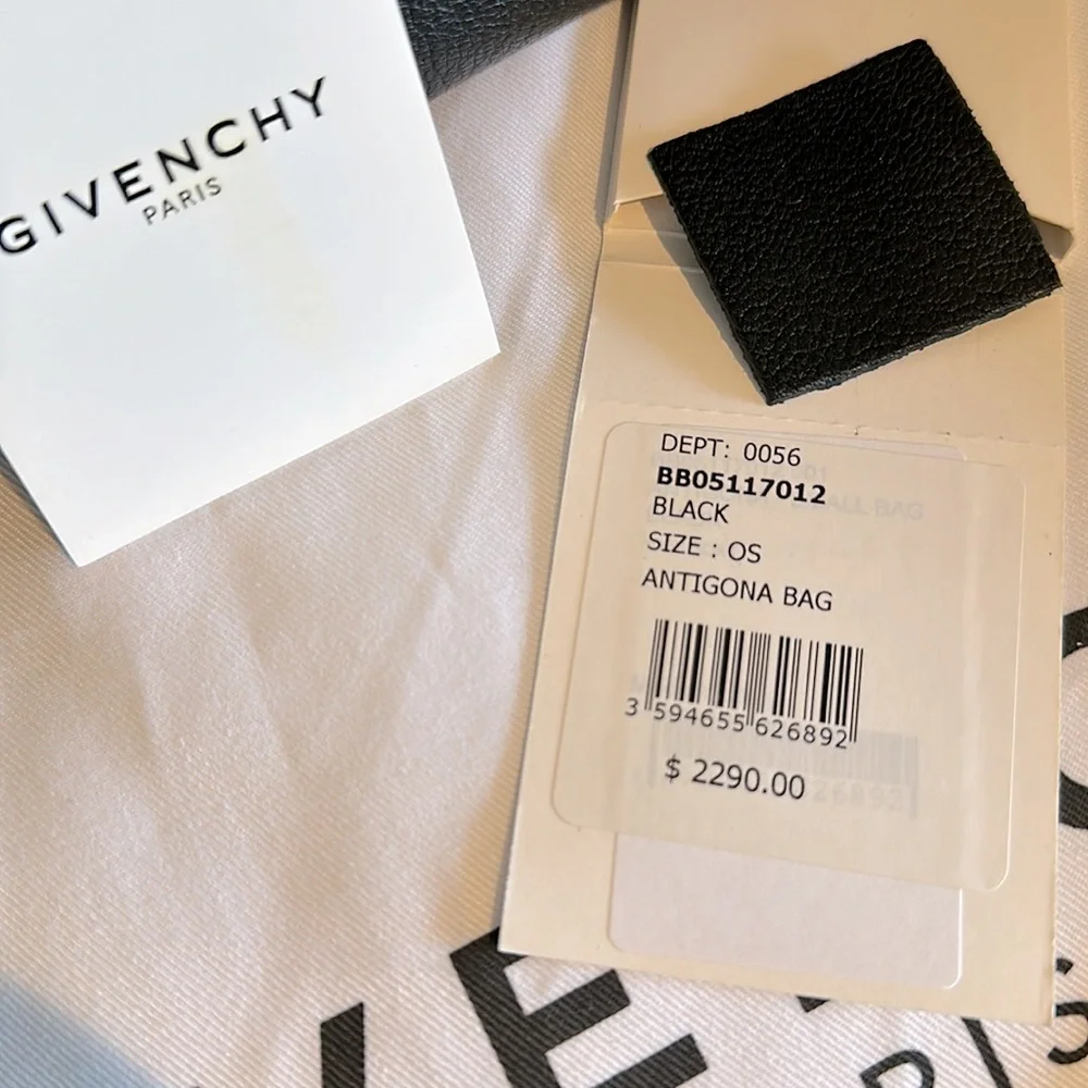 Givenchy Small Antigona Bag - Picture 12 of 14